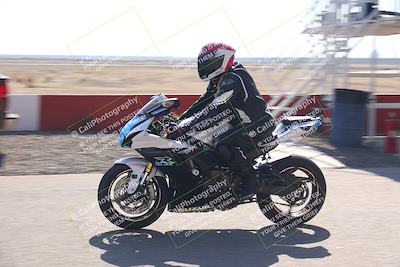 media/Nov-03-2025-Lets Ride (Mon) [[4d74c1c4d3]]/B Group/Grid/